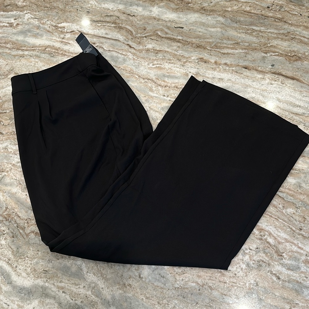 A&F NWT Pants